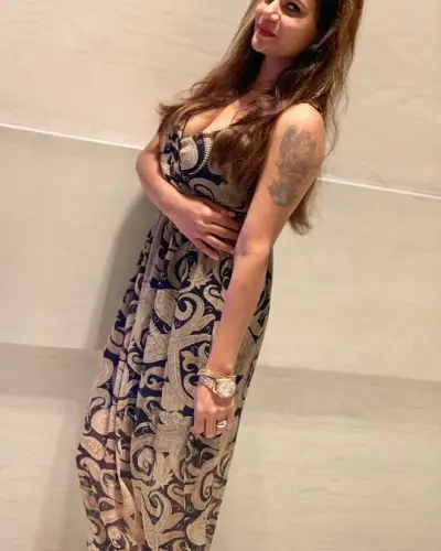 Sampgaon Escort